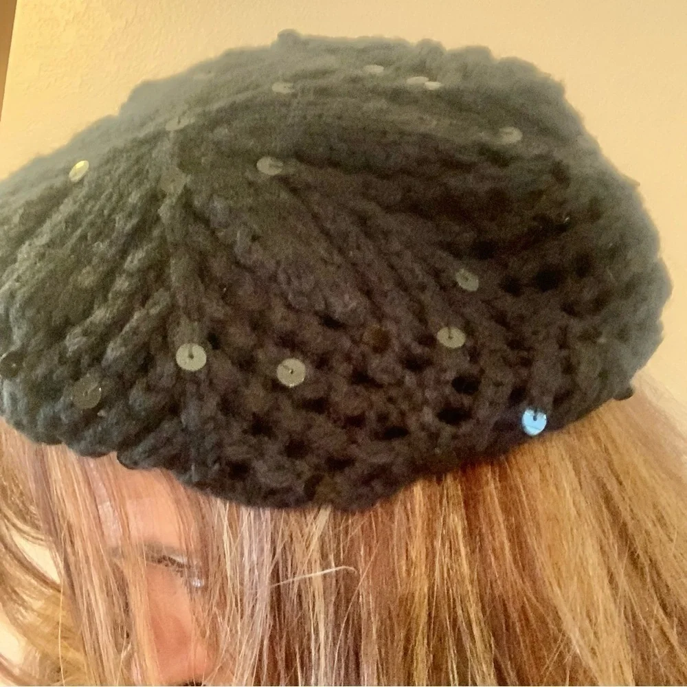 Twiggy LONDON Knit Beret Hat Black Sparkly Embellishments Sequins Vintage